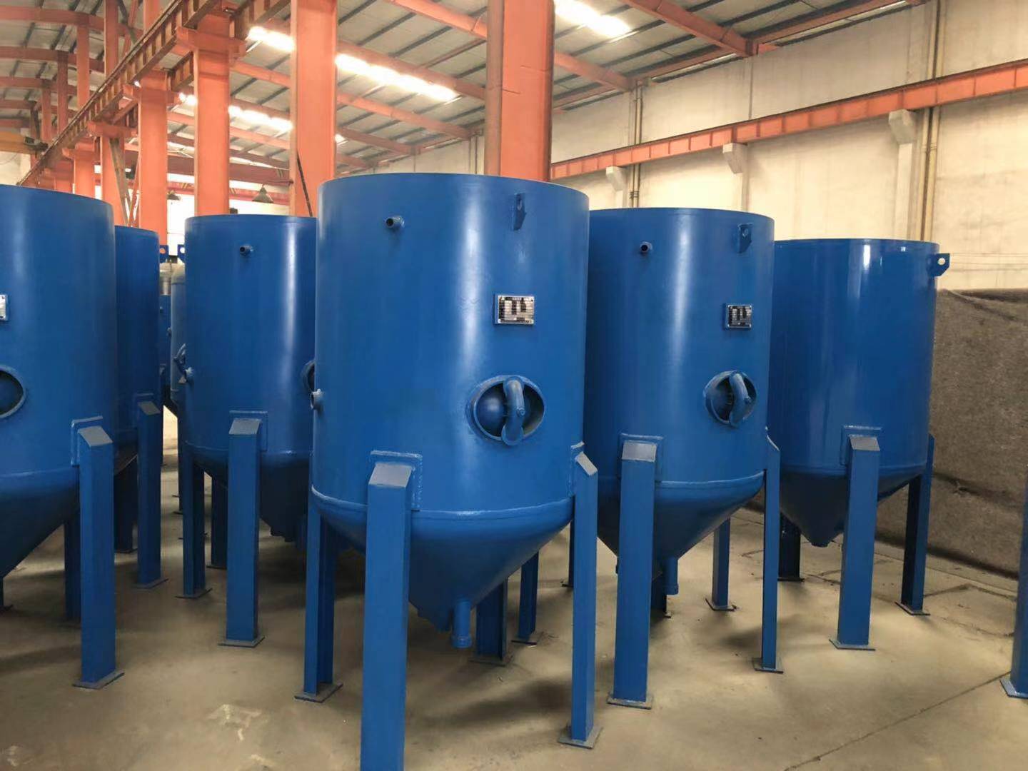 <strong>噴砂機(jī)01</strong>