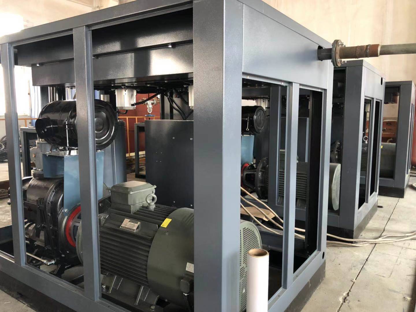 <strong>空壓機(jī)，儲(chǔ)氣罐，噴砂機(jī)</strong>